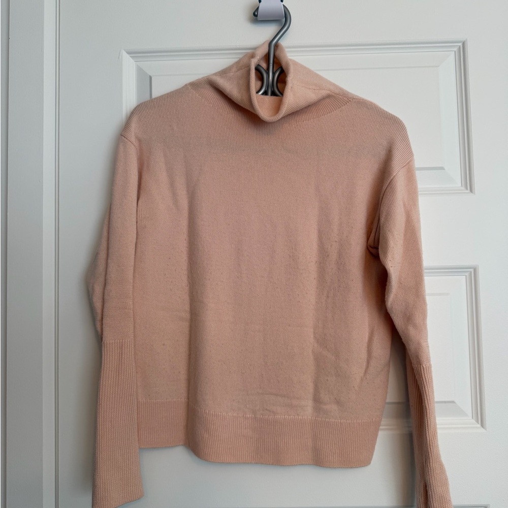 Aritzia Wilfred Blush Pink Turtleneck Sweater size xsmall